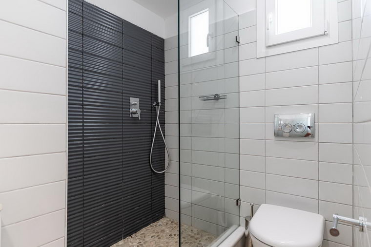 Ground floor apartments for 5 or 6